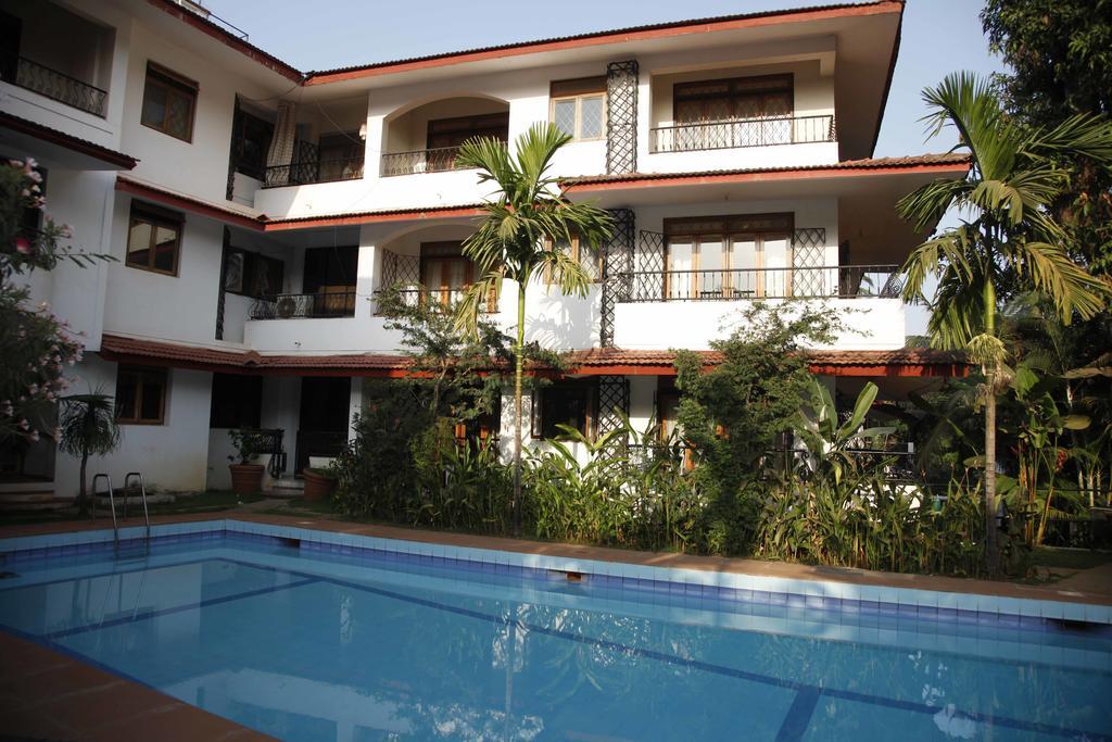 Diana Apartments Candolim Exterior foto